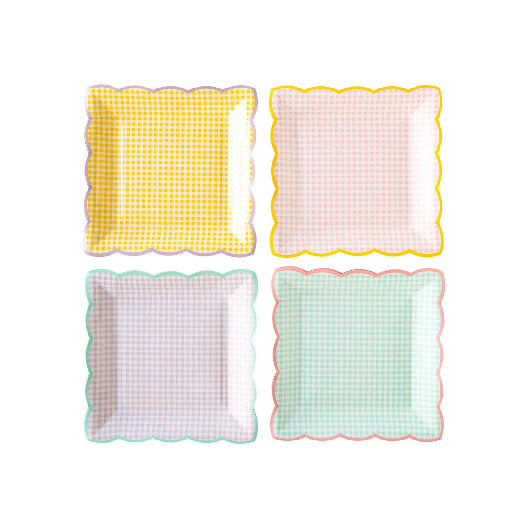 Paper PlatesGingham Plate Set